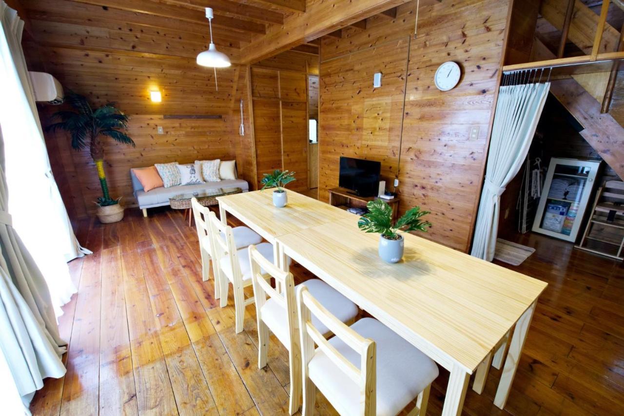 Apartamento にらい恩納　杉の木 Onna Exterior foto
