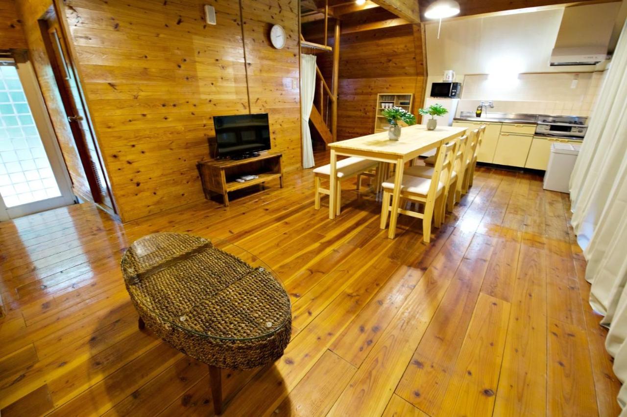 Apartamento にらい恩納　杉の木 Onna Exterior foto