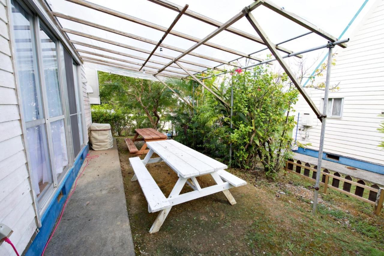 Apartamento にらい恩納　杉の木 Onna Exterior foto