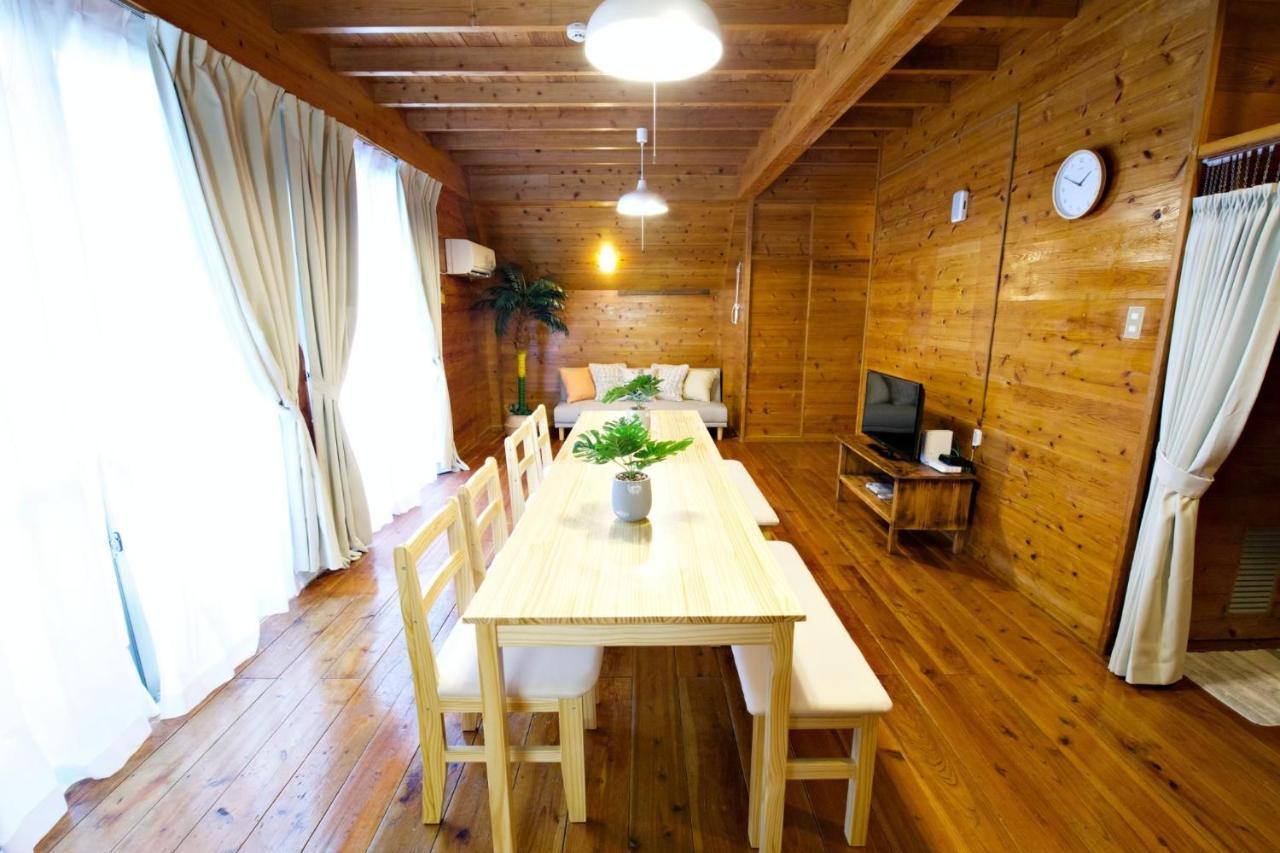 Apartamento にらい恩納　杉の木 Onna Exterior foto