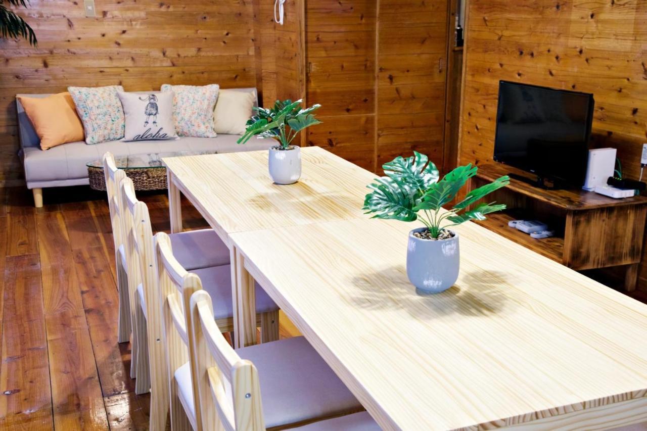 Apartamento にらい恩納　杉の木 Onna Exterior foto